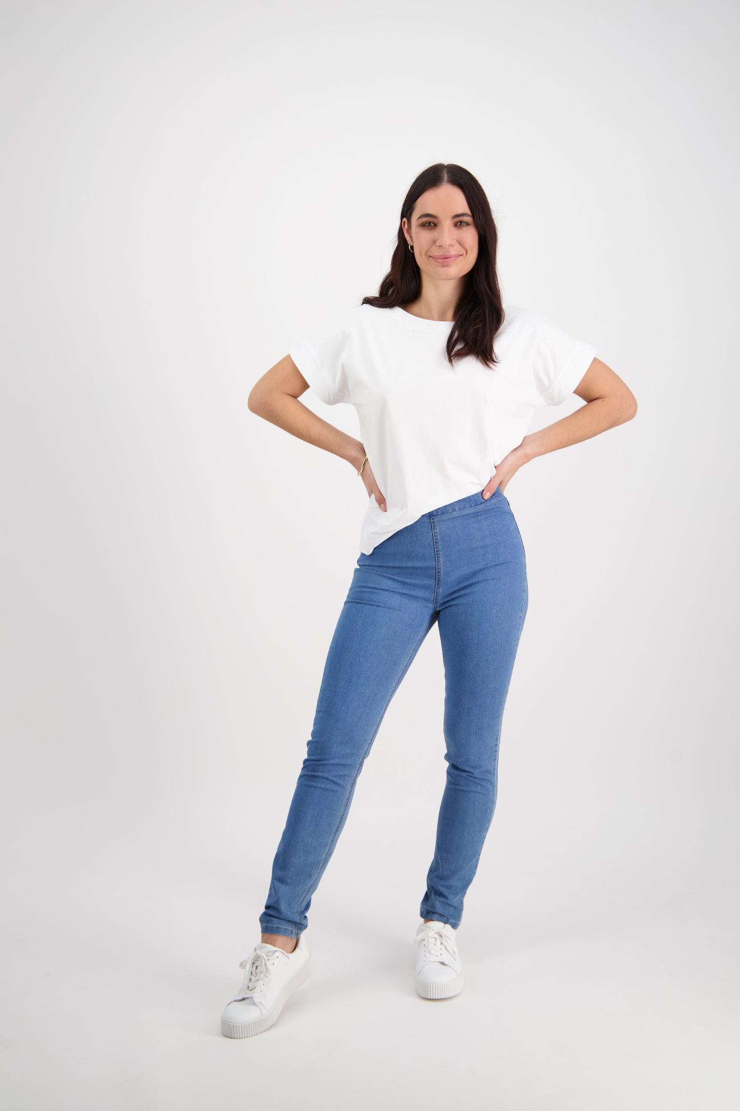 Vassalli - Skinny Leg 7/8 Length Contrast Stitch Denim Pull On - Light Denim