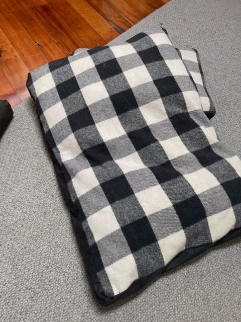 Large Wool Dog Bed