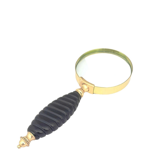 Ribbed Handle Magnifier