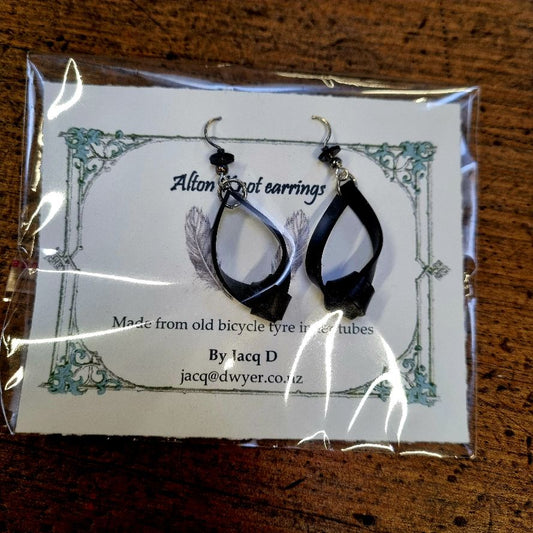 Alton Knot Earrings